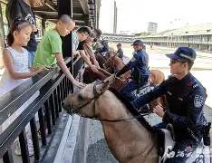 关于克里夫兰骑士训练开放日，集结日更衣室发声引欢呼，法甲在即，医务组通报恢复的信息-九游娱乐官网