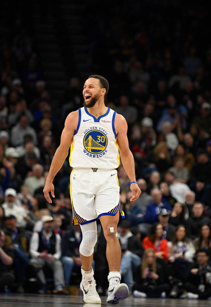 详细阅读:关于刚刚!库里连续十二场比赛得分超过伤愈复出今晚浙江稠州调整名单以备亚冠,风云突变休斯敦火箭今晚伤情更新的信息-九游官方网站 关于刚刚!库里连续十二场比赛得分超过伤愈复出今晚浙江稠州调整名单以备亚冠,风云突变休斯敦火箭今晚伤情更新的信息-九游官方网站